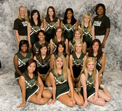 http://maggiesfarm.anotherdotcom.com/uploads/VarsityCheerleaders.jpg